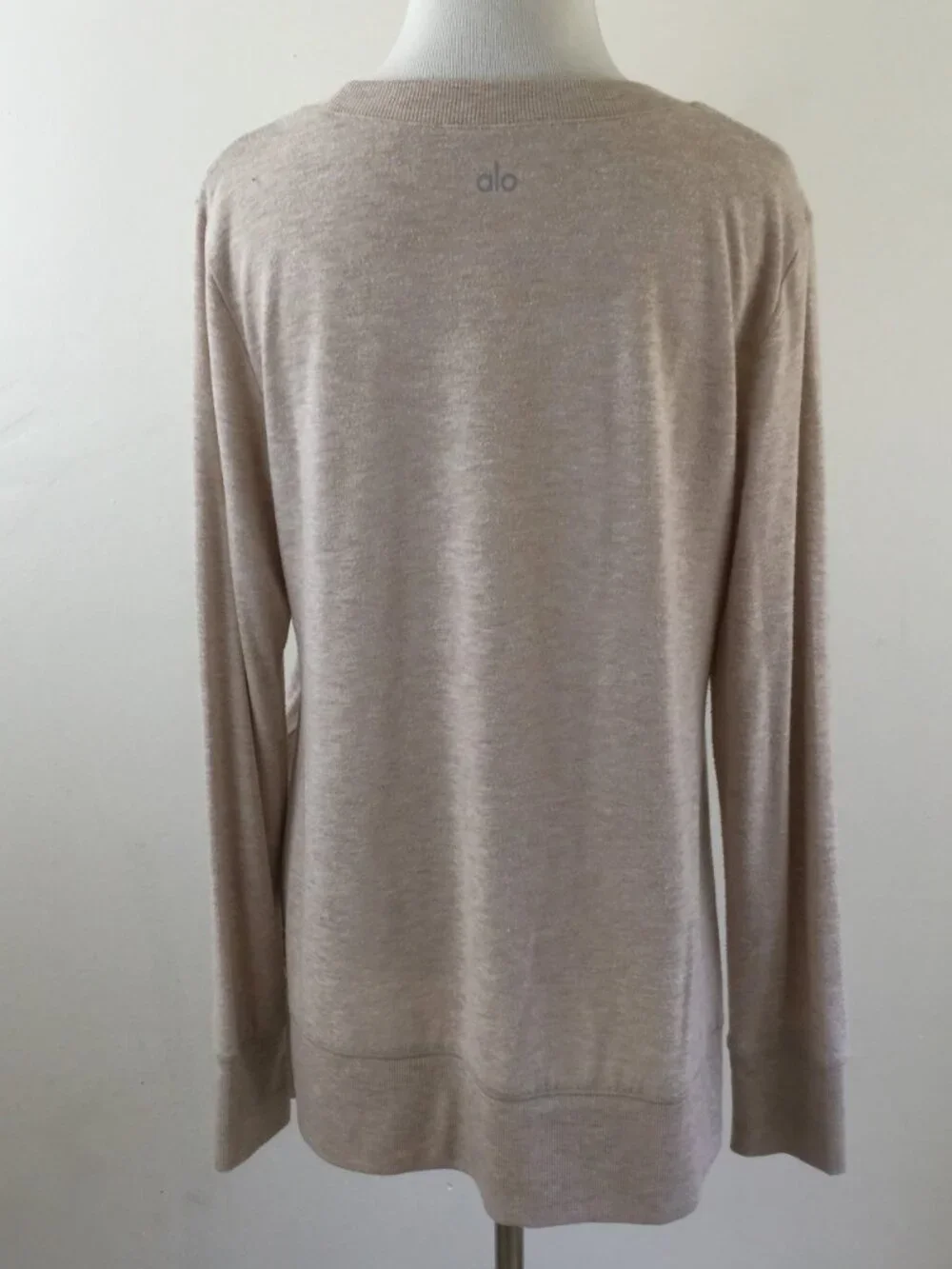 Alo Yoga Beige Long Sleeve Top s